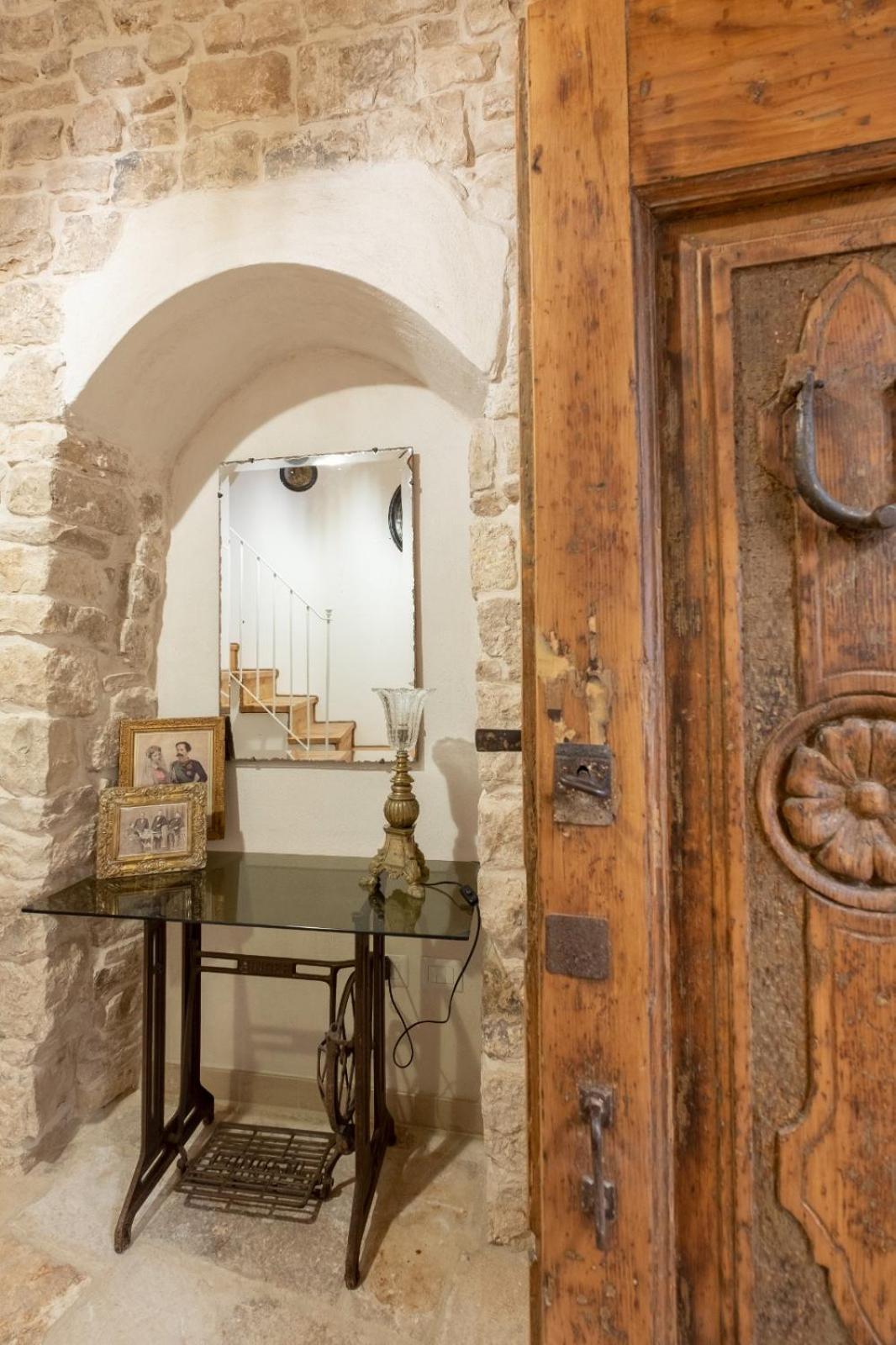 Palazzo Rizzi Dimora Dei Templari Otel Bitetto Dış mekan fotoğraf