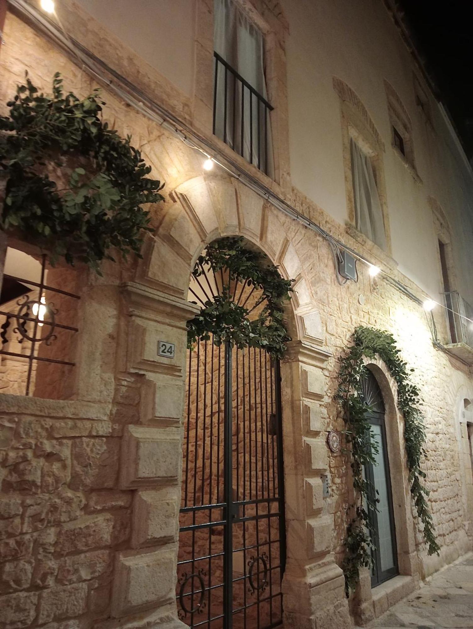 Palazzo Rizzi Dimora Dei Templari Otel Bitetto Dış mekan fotoğraf
